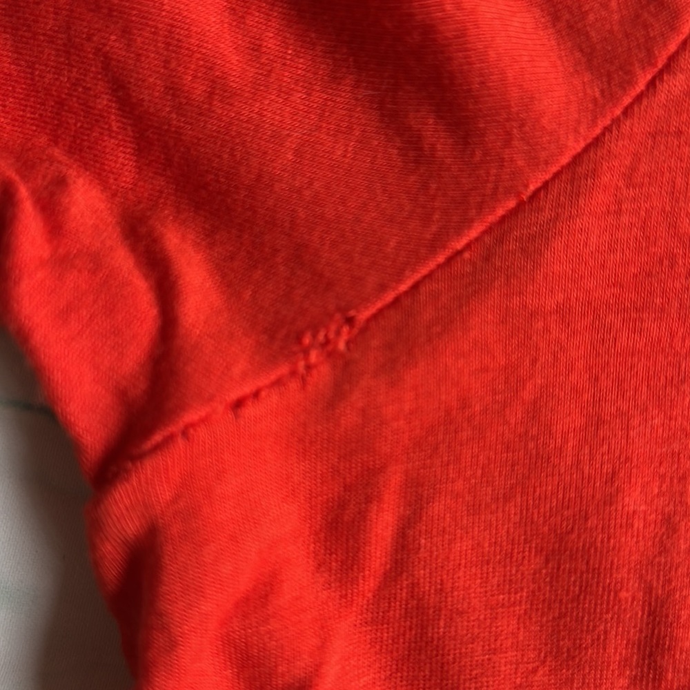 Orange-red button tee - Picture 3 of 4